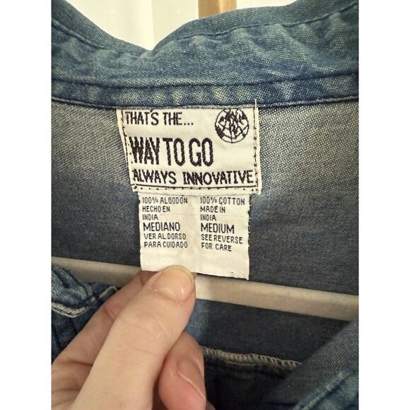 Way To Go Denim Button Up Shirt Embroidered Farm Animals Womens Medium Vintage - Picture 3 of 7